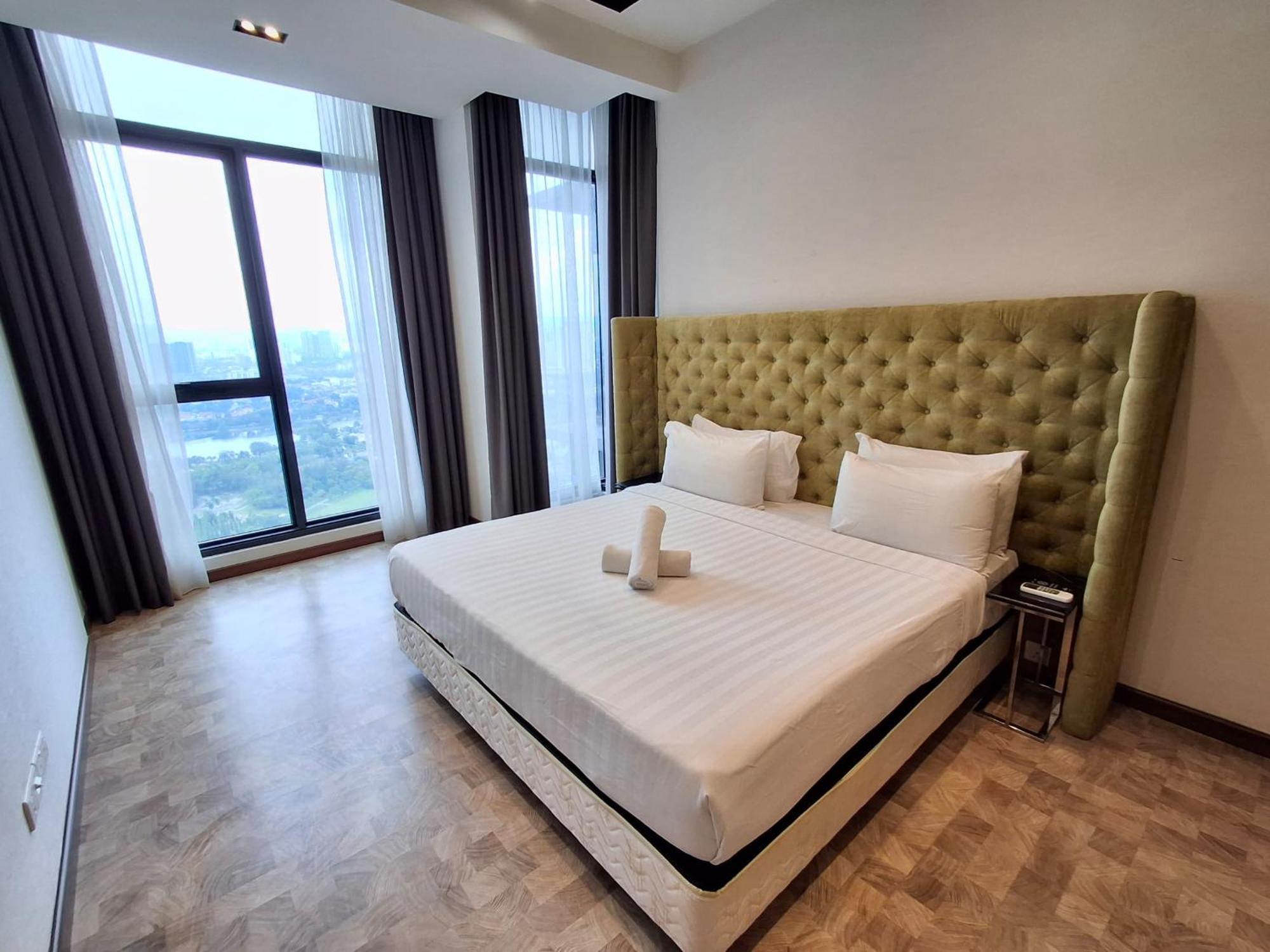 Expressionz Designer Suites Host By Aurora Premium Stay Куала Лумпур Екстериор снимка