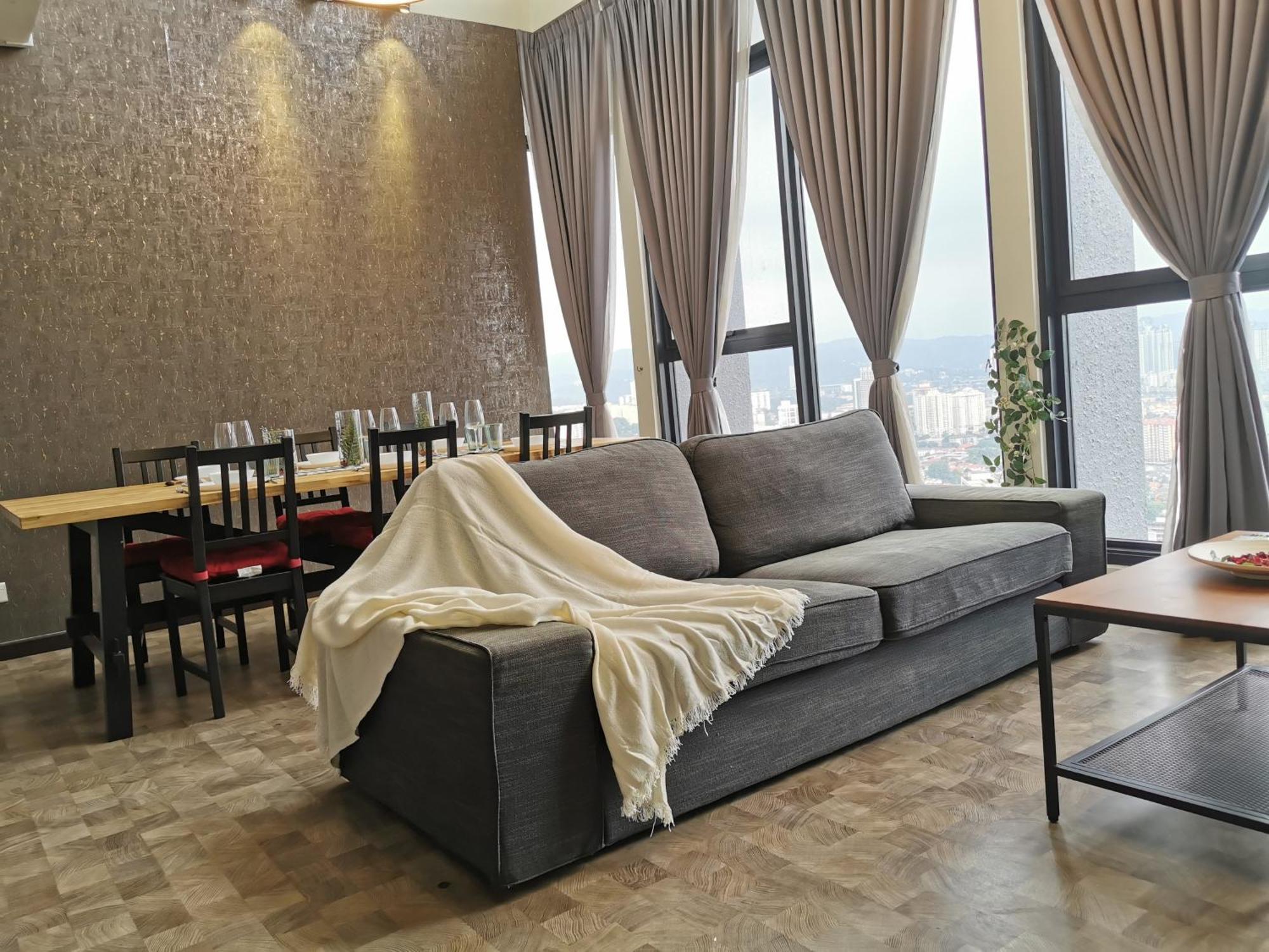 Expressionz Designer Suites Host By Aurora Premium Stay Куала Лумпур Екстериор снимка